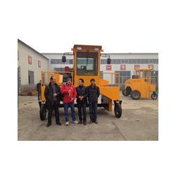 豬糞翻堆機 現代化有機肥設備的核心利器與糞便處理解決方案